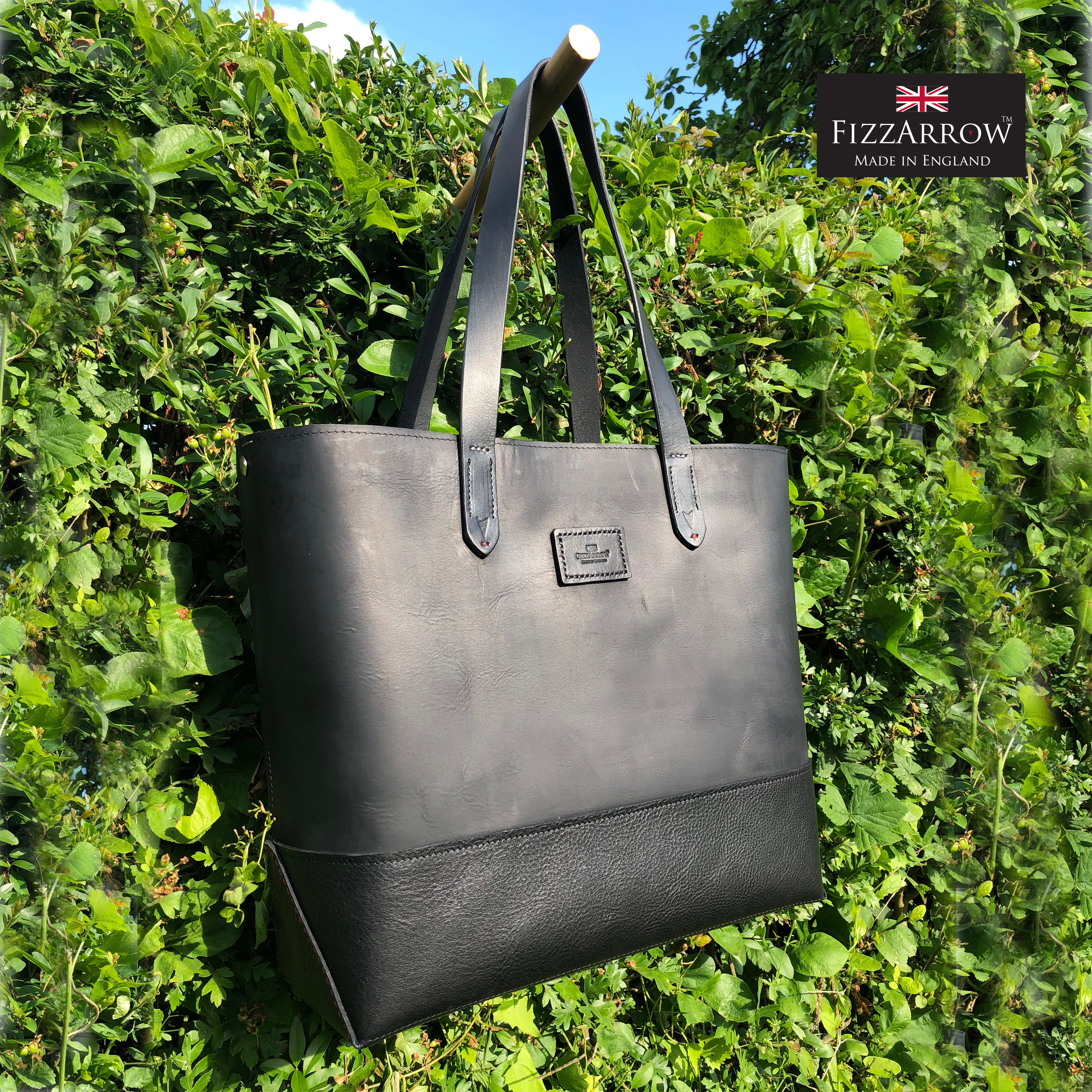 FizzArrow-Black-leather-bag.jpg FizzArrow-Black-leather-bag.jpg